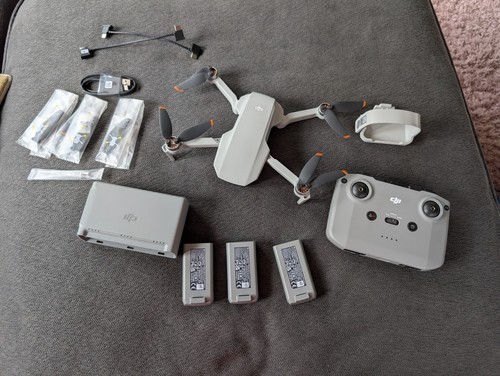 Dji mini fly more - fly, combo